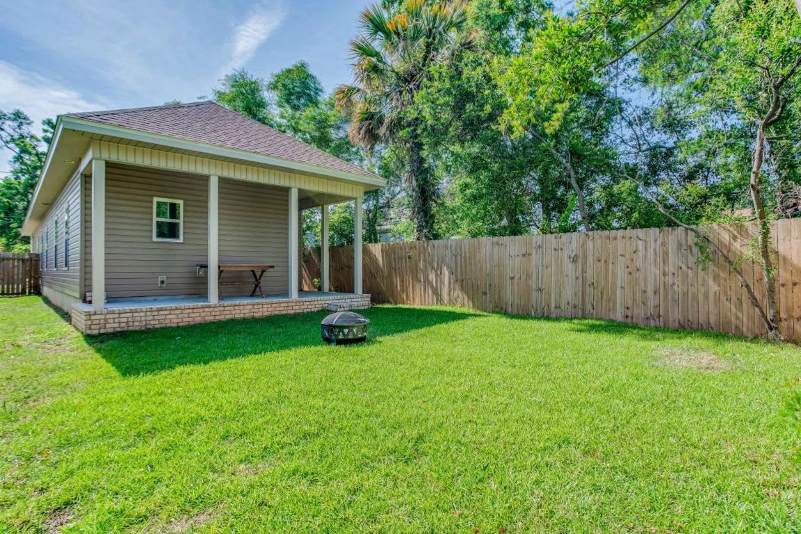 Beach Flow Bungalow-Mins To Downtown-Dining-Base Pensacola Exterior foto